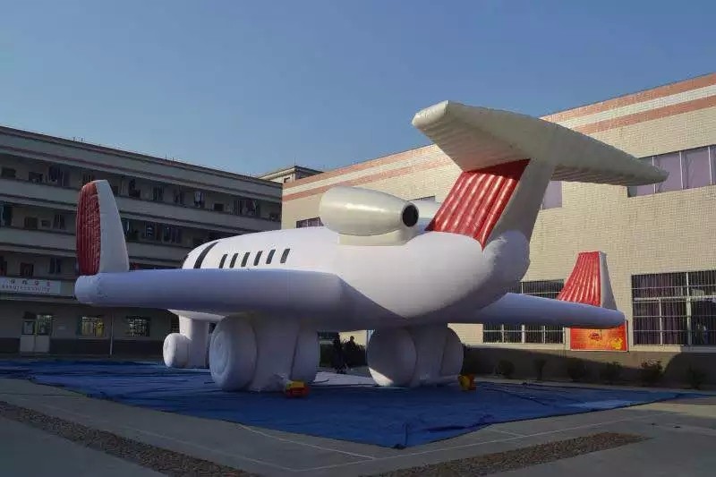 鹤城小型充气飞机